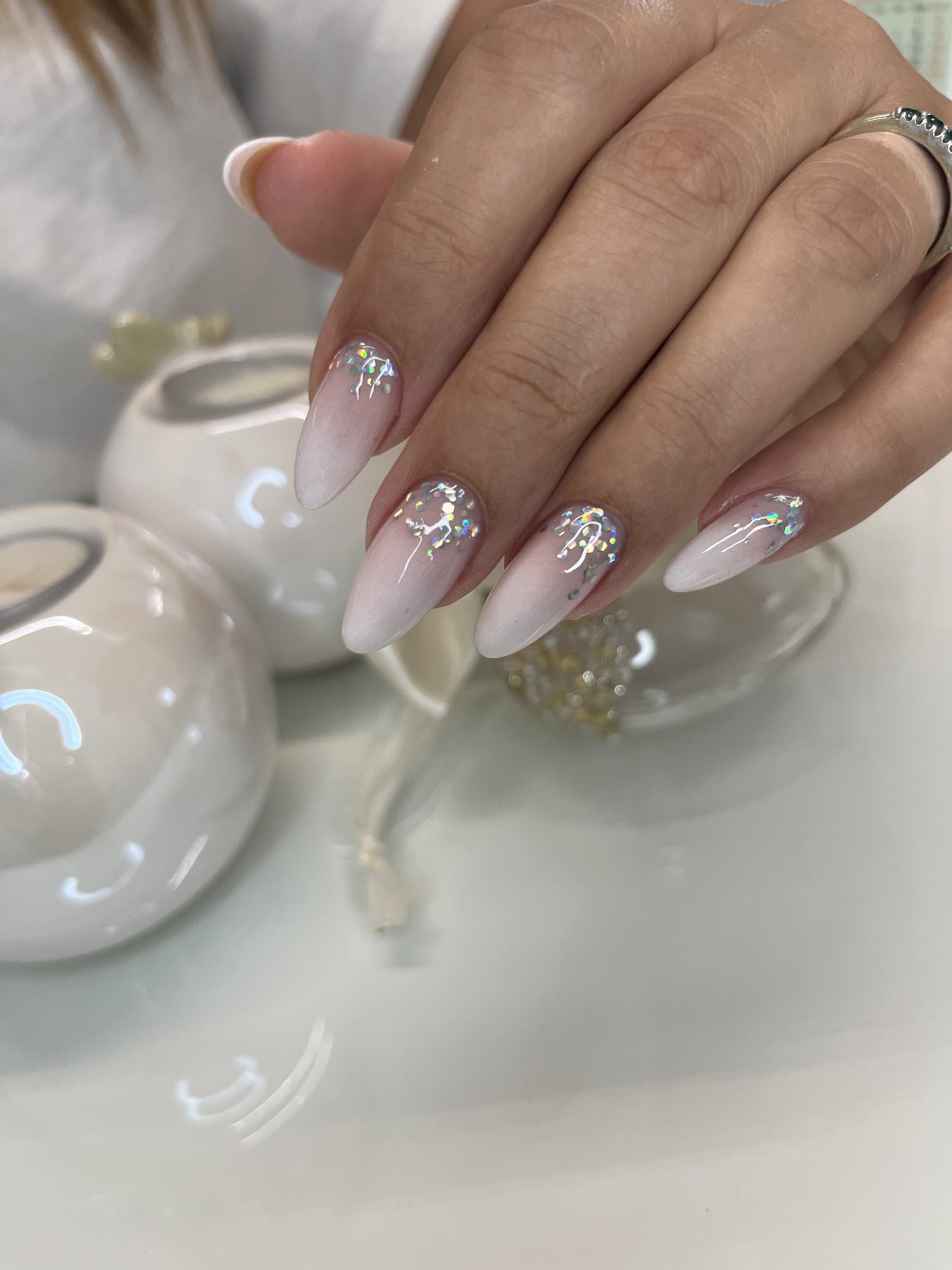 Glitter Nails — opera 4